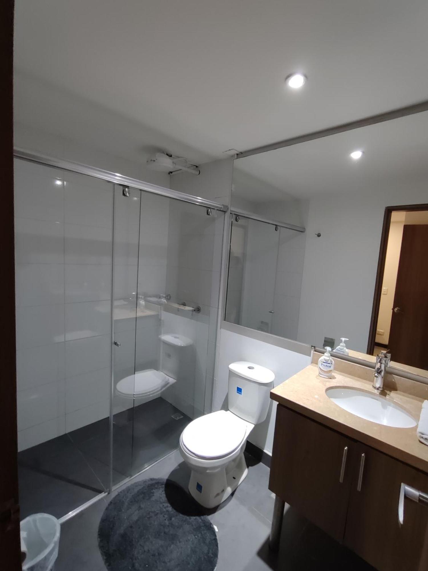 4 Cedritos Completo Appartement